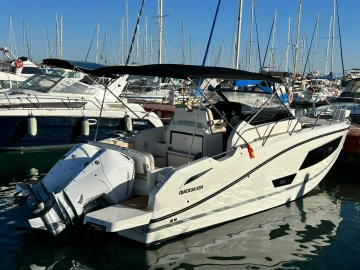 Quicksilver 875 SUNDECK preowned for sale