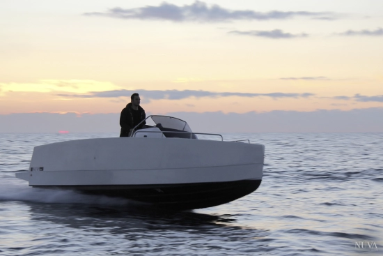 Nuva Yachts M6 OPEN neu zum verkauf