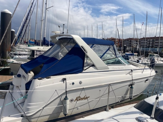 Rinker 270 FIESTA VEE gebraucht zum verkauf