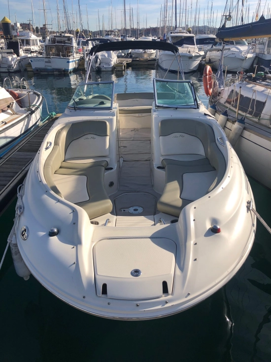 Sea Ray 240 SUNDECK gebraucht zum verkauf