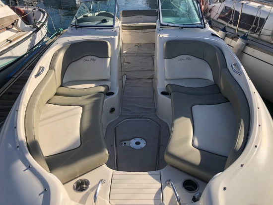 Sea Ray 240 SUNDECK gebraucht zum verkauf