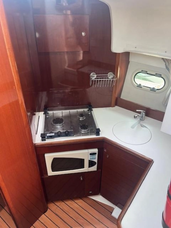 Jeanneau Prestige 32 usado à venda