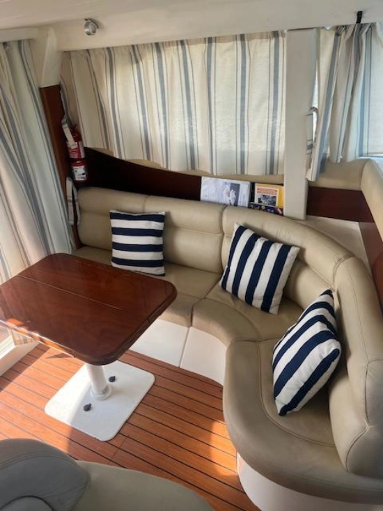 Jeanneau Prestige 32 usado à venda