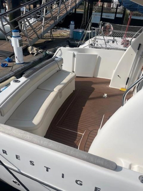 Jeanneau Prestige 32 usado à venda
