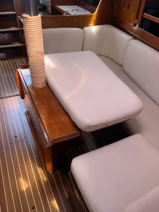 Furia Yachts 37 usata in vendita