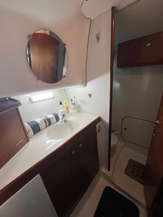 Beneteau Antares 10.80 usata in vendita