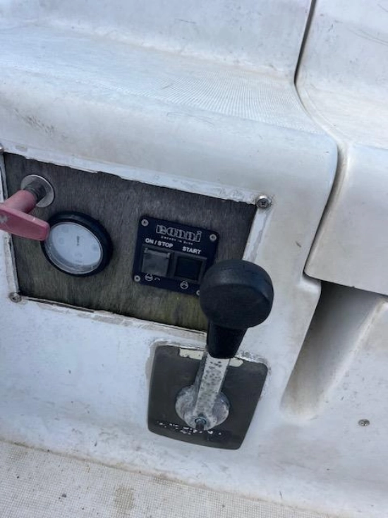 Jeanneau eolia 25 usado à venda