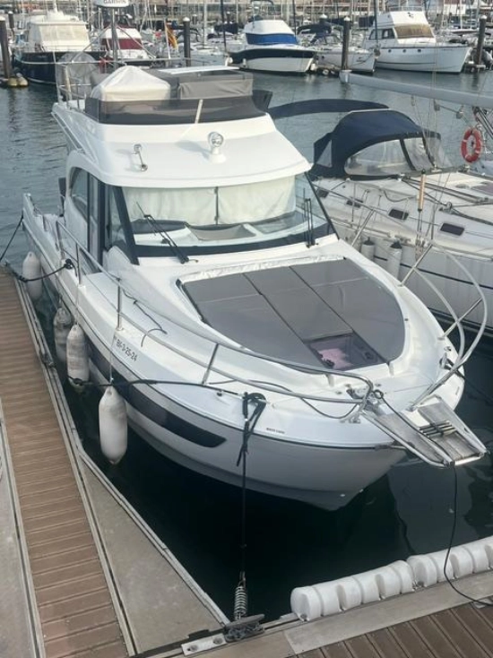 Beneteau Antares 11 Fly OB usata in vendita