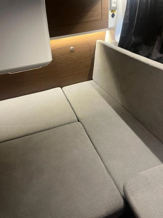 Beneteau Antares 11 Fly OB usata in vendita