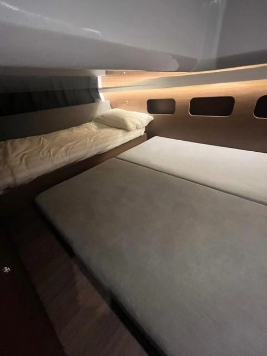 Beneteau Antares 11 Fly OB usata in vendita