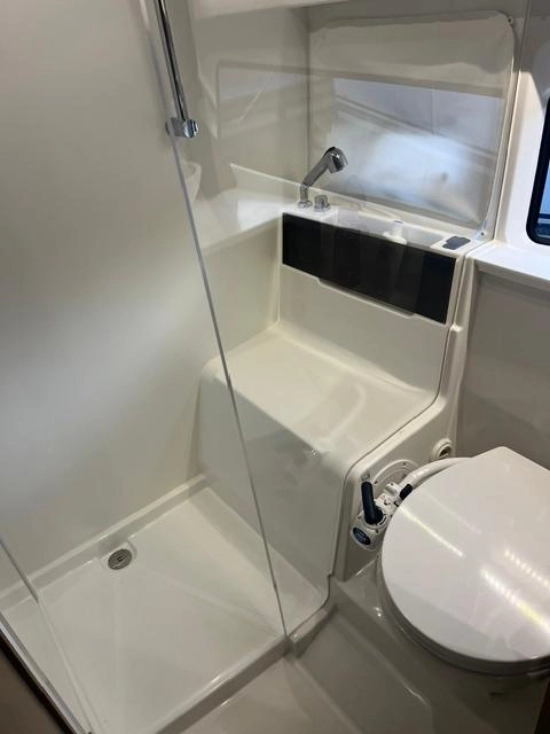 Beneteau Antares 11 Fly OB usata in vendita