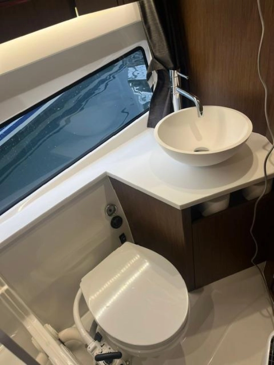 Beneteau Antares 11 Fly OB usata in vendita