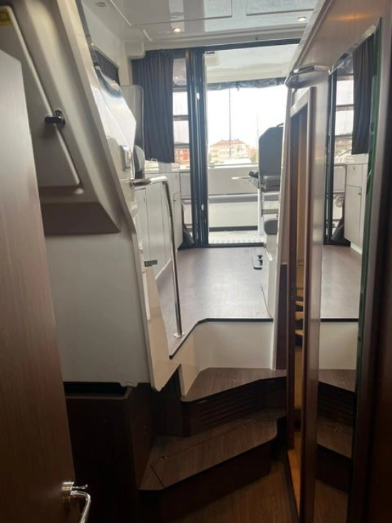 Beneteau Antares 11 Fly OB usata in vendita