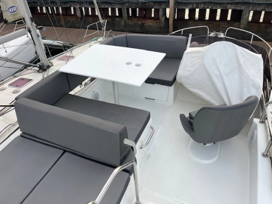 Beneteau Antares 11 Fly OB usata in vendita