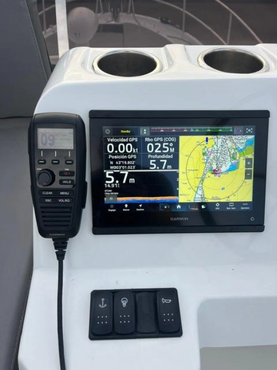 Beneteau Antares 11 Fly OB usata in vendita