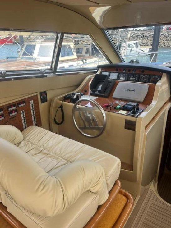 Ferretti 53 ANIVERSARIO usado à venda
