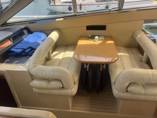 Ferretti 53 ANIVERSARIO usado à venda