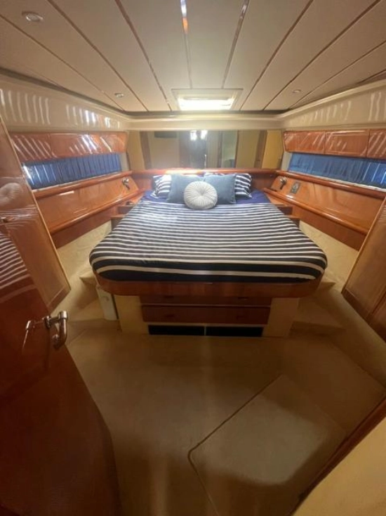 Ferretti 53 ANIVERSARIO usado à venda