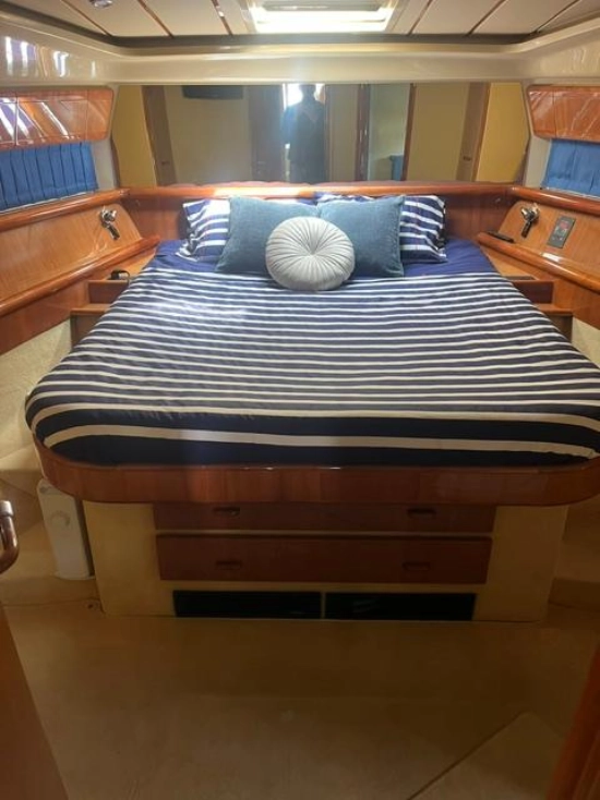 Ferretti 53 ANIVERSARIO usado à venda
