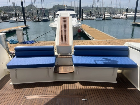 Ferretti 53 ANIVERSARIO usado à venda