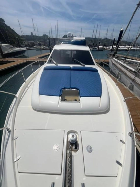 Ferretti 53 ANIVERSARIO usado à venda