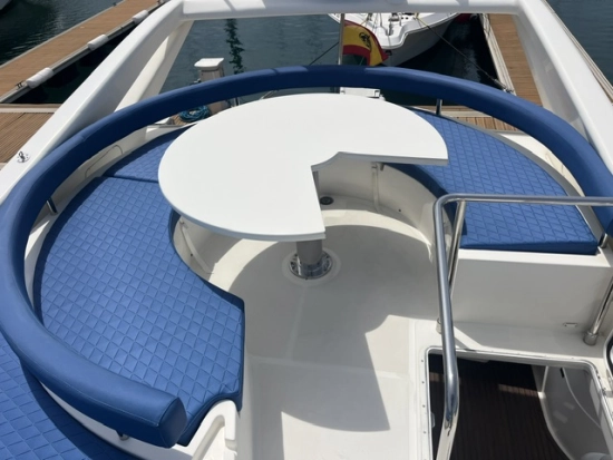 Ferretti 53 ANIVERSARIO usado à venda