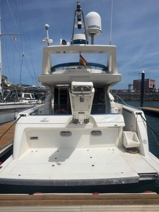 Ferretti 53 ANIVERSARIO usado à venda
