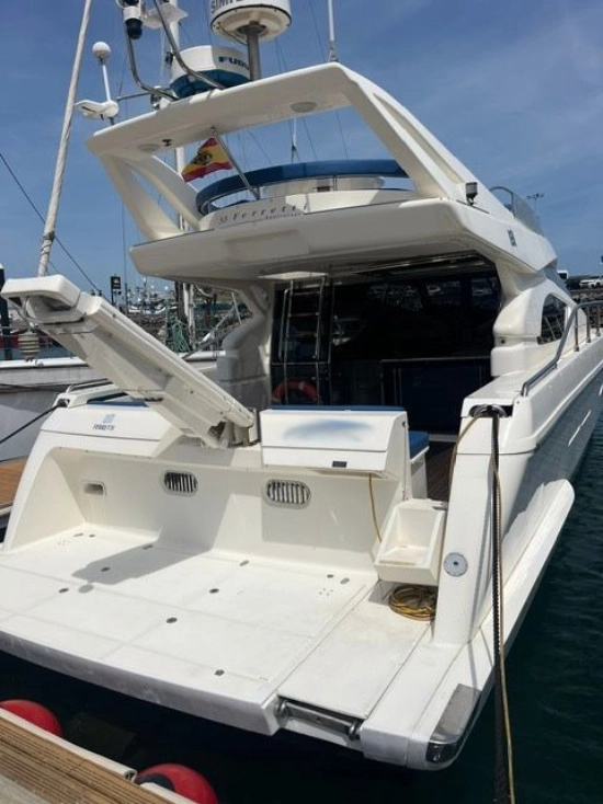Ferretti 53 ANIVERSARIO usado à venda