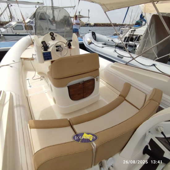 Joker boat Wide 700 usado à venda