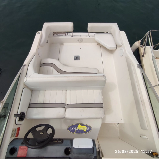 Sea Ray Sundancer 230 usata in vendita