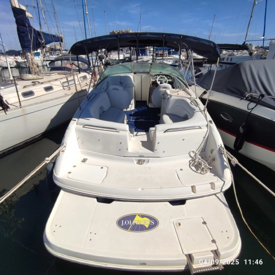 Chaparral 260 SSI usado à venda