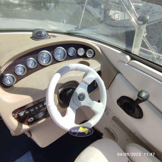 Chaparral 260 SSI usado à venda