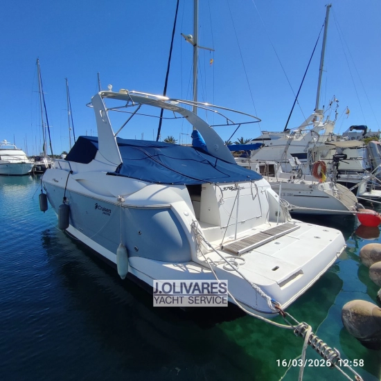 Cruiser Yachts 370 Express de segunda mano en venta
