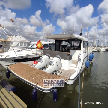 Sealine C390V de segunda mano en venta