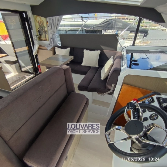 Sealine C390V de segunda mano en venta