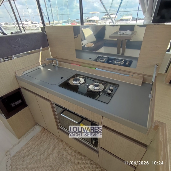 Sealine C390V de segunda mano en venta