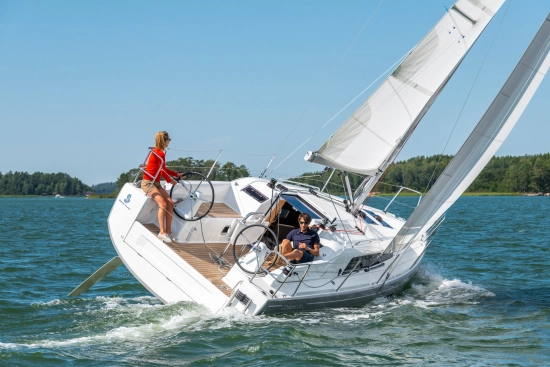 Beneteau Oceanis 30.1 preowned for sale