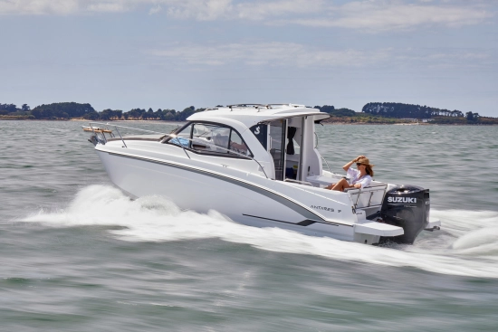 Beneteau Antares 7 OB novos à venda