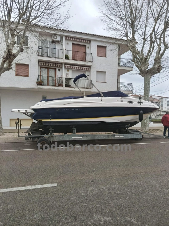 Regal 2650 Cuddy de segunda mano en venta