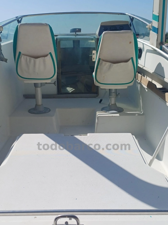 Jeanneau Leader 650 usata in vendita