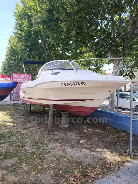 Quicksilver Cruiser 650 usado à venda