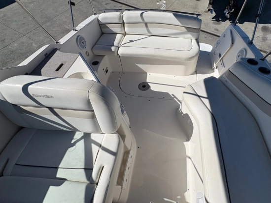 Rinker Fiesta Vee 260 de segunda mano en venta