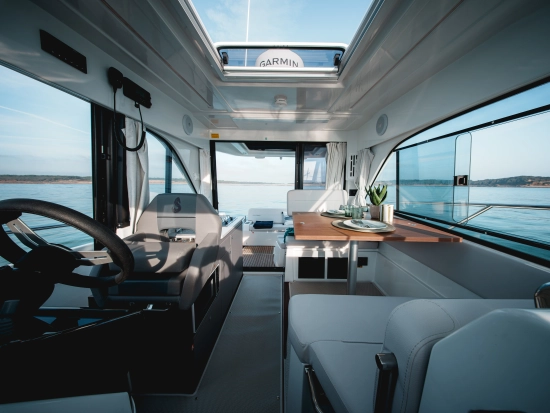 Beneteau Antares 9 V2 nuova in vendita