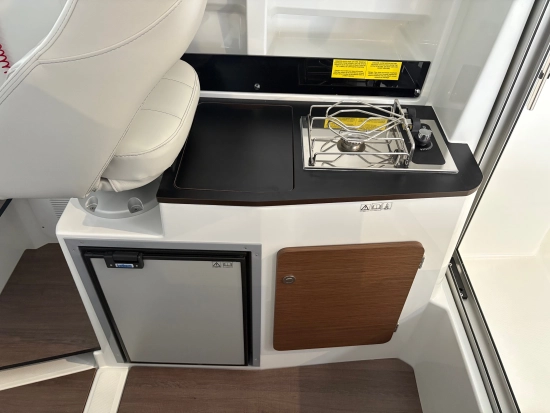 Beneteau Antares 7 nuevo en venta