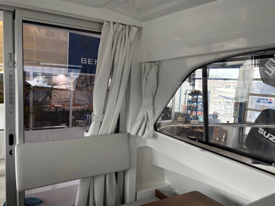 Beneteau Antares 7 nuevo en venta