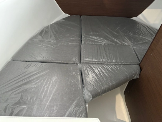 Beneteau Antares 7 nuevo en venta