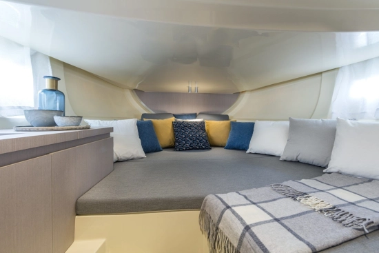 Invictus Yacht Capoforte CX280 de segunda mano en venta
