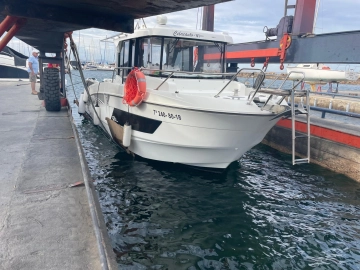 Beneteau Barracuda 9 OB usado à venda