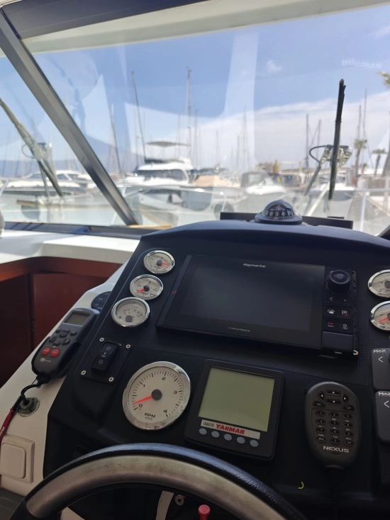Beneteau Antares 30 Fly usata in vendita