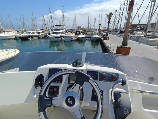 Beneteau Antares 30 Fly usata in vendita